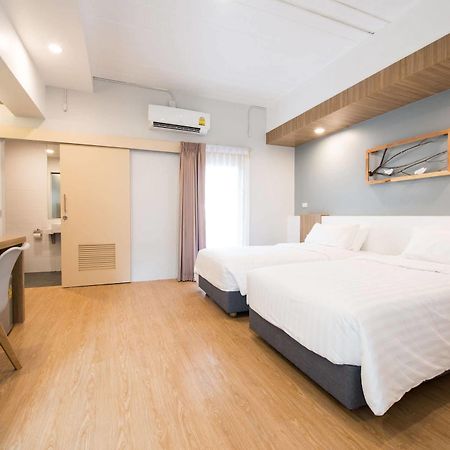 Shade House - Bitec Bangna Hotel Банкок Екстериор снимка