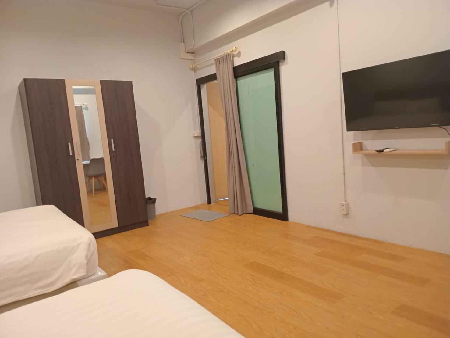 Shade House - Bitec Bangna Hotel Банкок Екстериор снимка