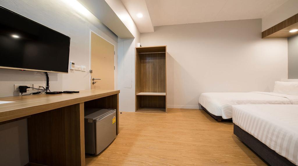Shade House - Bitec Bangna Hotel Банкок Екстериор снимка