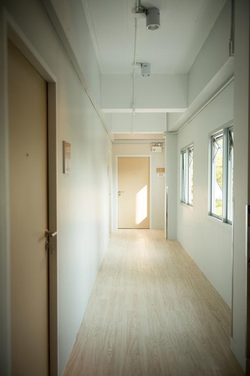 Shade House - Bitec Bangna Hotel Банкок Екстериор снимка