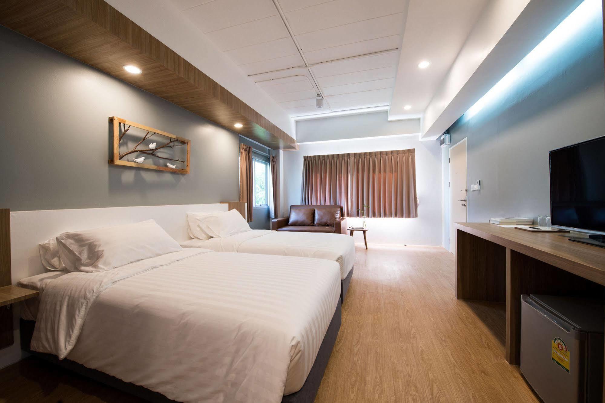 Shade House - Bitec Bangna Hotel Банкок Екстериор снимка