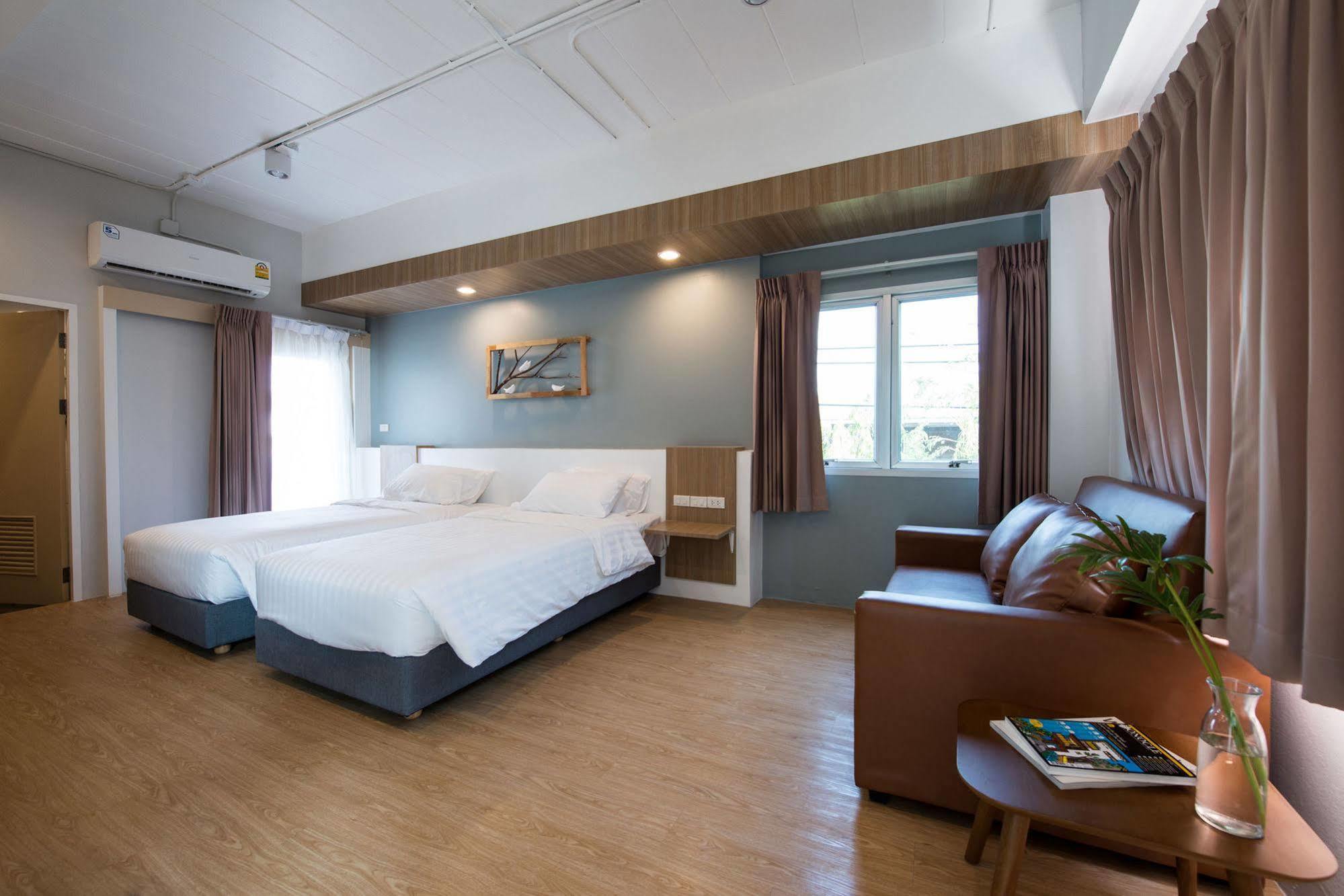Shade House - Bitec Bangna Hotel Банкок Екстериор снимка