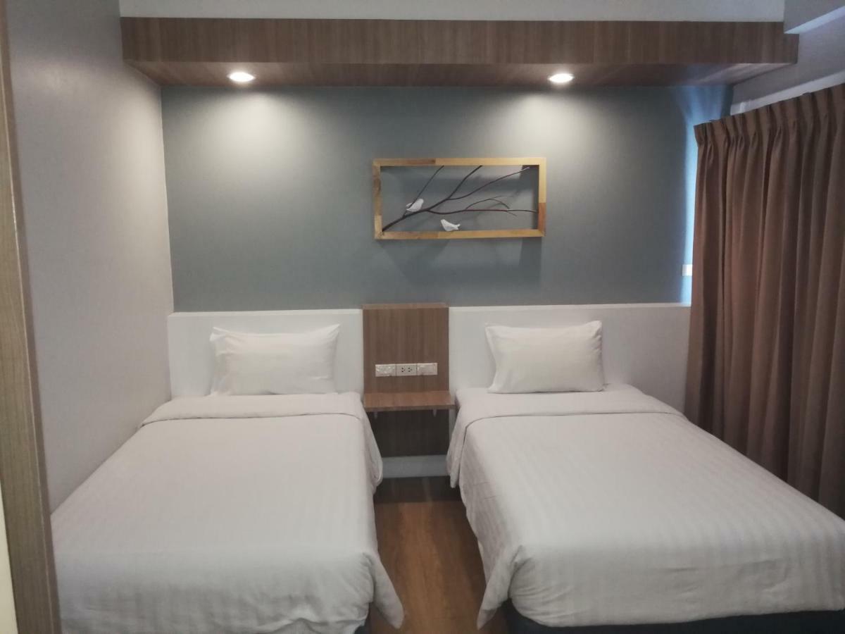 Shade House - Bitec Bangna Hotel Банкок Екстериор снимка